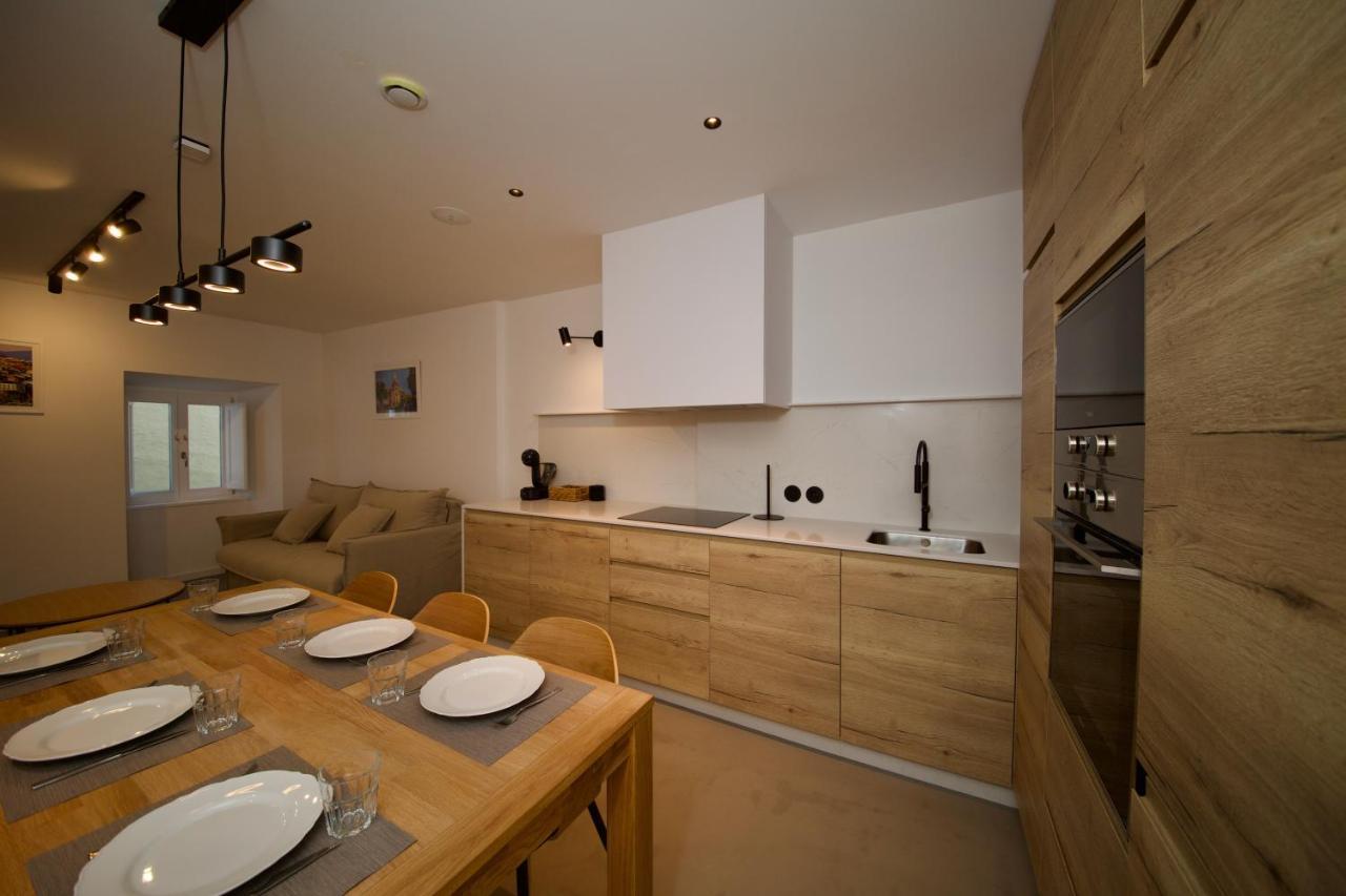 Suite 101 - 2 Bedroom Suite At Amando Perez Suites Ribadeo Exterior photo