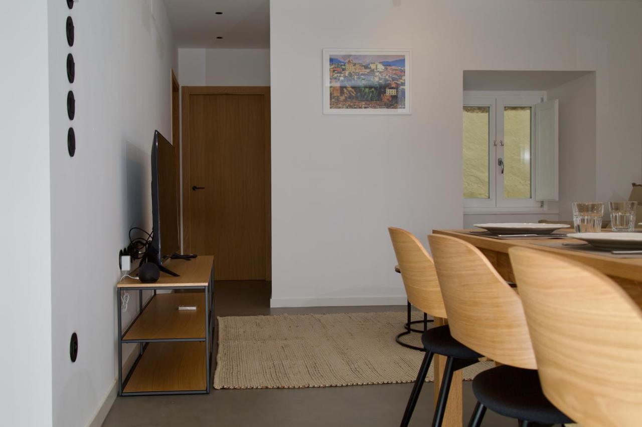 Suite 101 - 2 Bedroom Suite At Amando Perez Suites Ribadeo Exterior photo