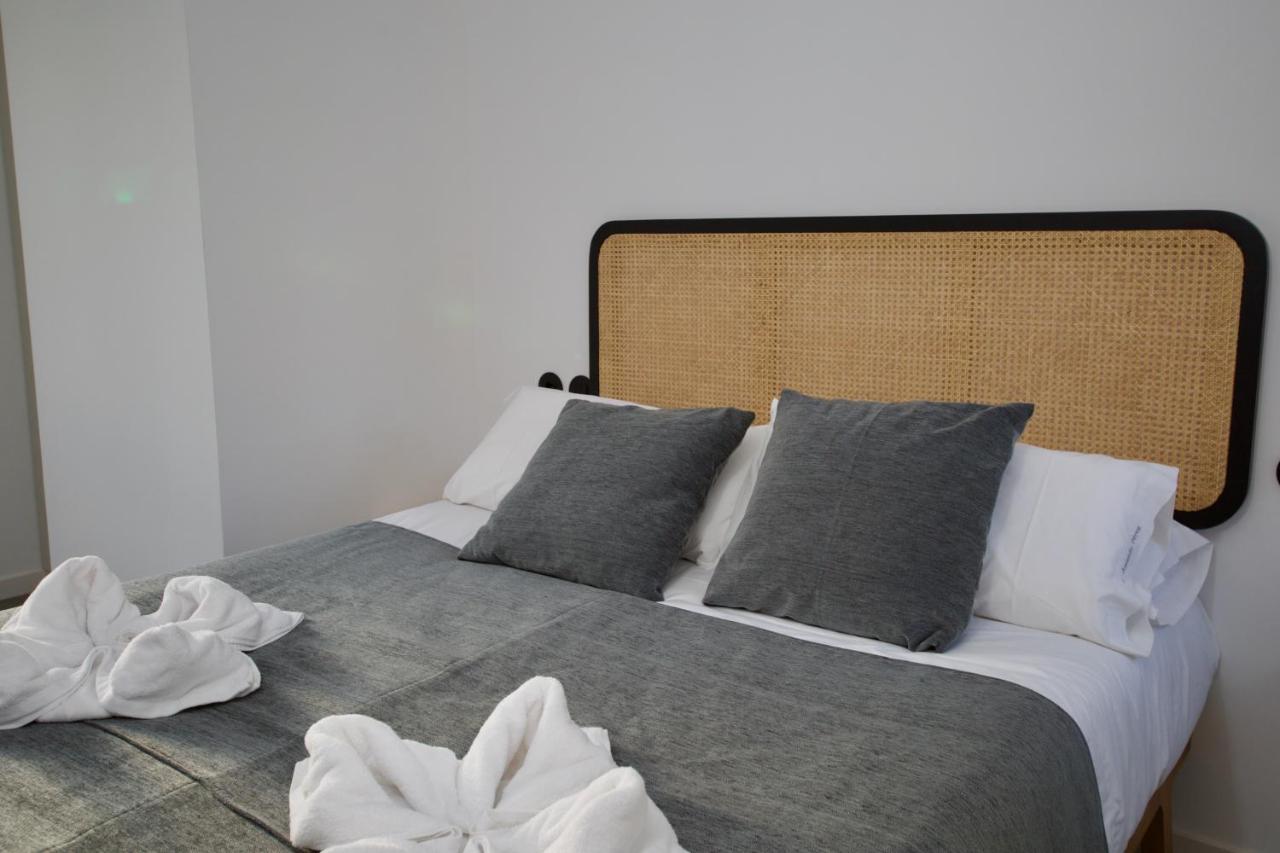 Suite 101 - 2 Bedroom Suite At Amando Perez Suites Ribadeo Exterior photo