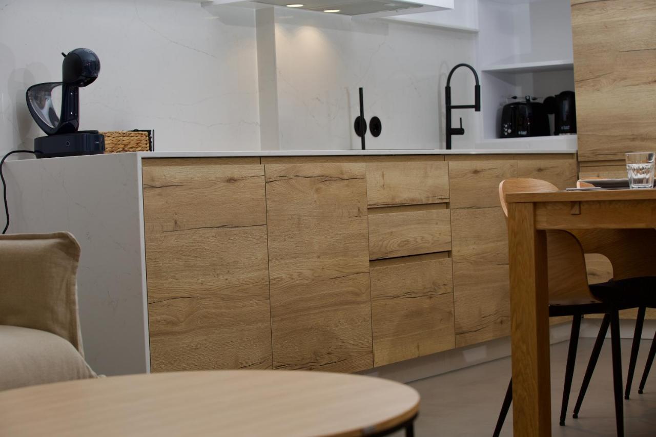 Suite 101 - 2 Bedroom Suite At Amando Perez Suites Ribadeo Exterior photo