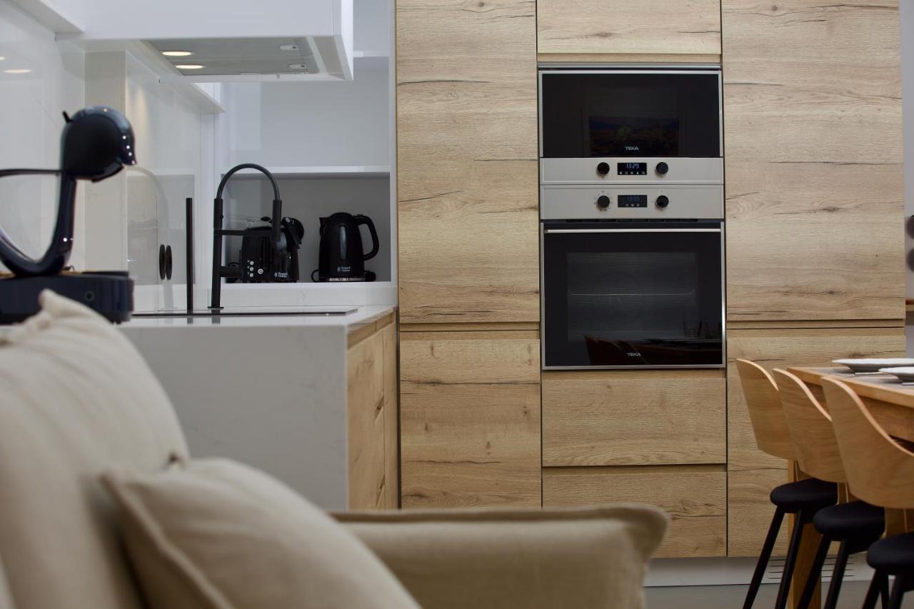 Suite 101 - 2 Bedroom Suite At Amando Perez Suites Ribadeo Exterior photo
